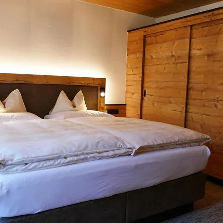 Gaestehaus Hochmuth * Mayrhofen