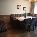 Gaestehaus Hochmuth Apartmán Mayrhofen