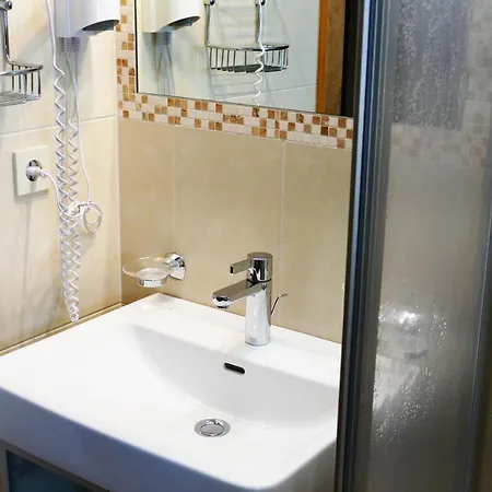 Gaestehaus Hochmuth * Mayrhofen