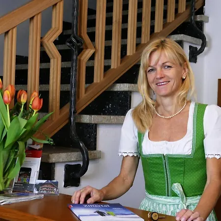 Apartment Gastehaus Hochmuth